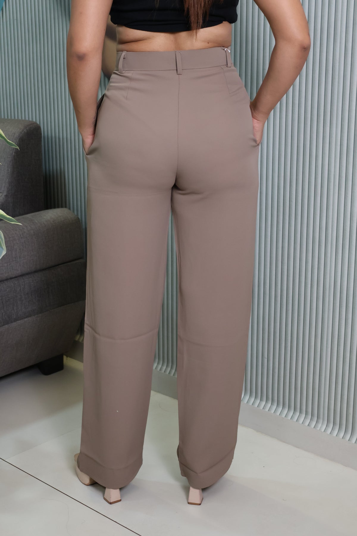 High-Waist Wide Leg Stretch Pants – Taupe Brown